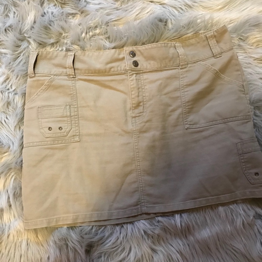 Short skirt